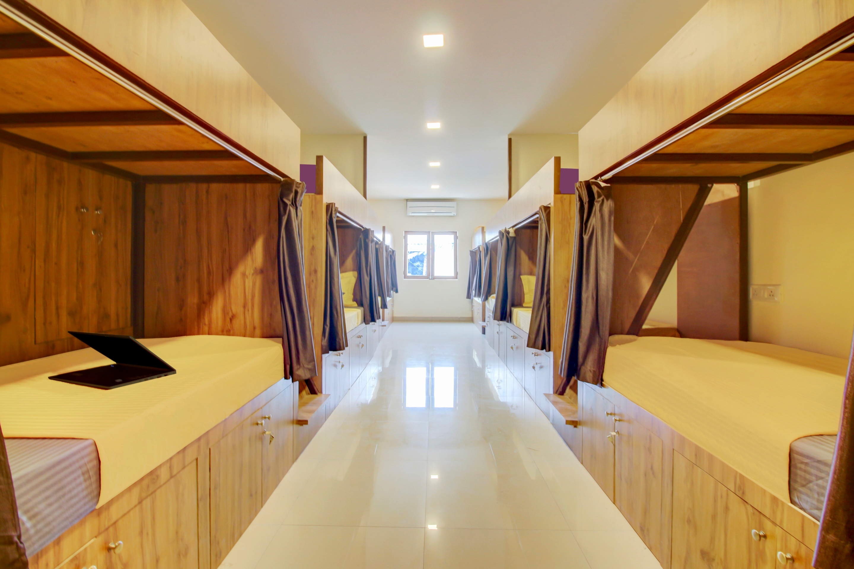 PG in Andheri West Mumbai, Rent Private/Shared Rooms at PG Price