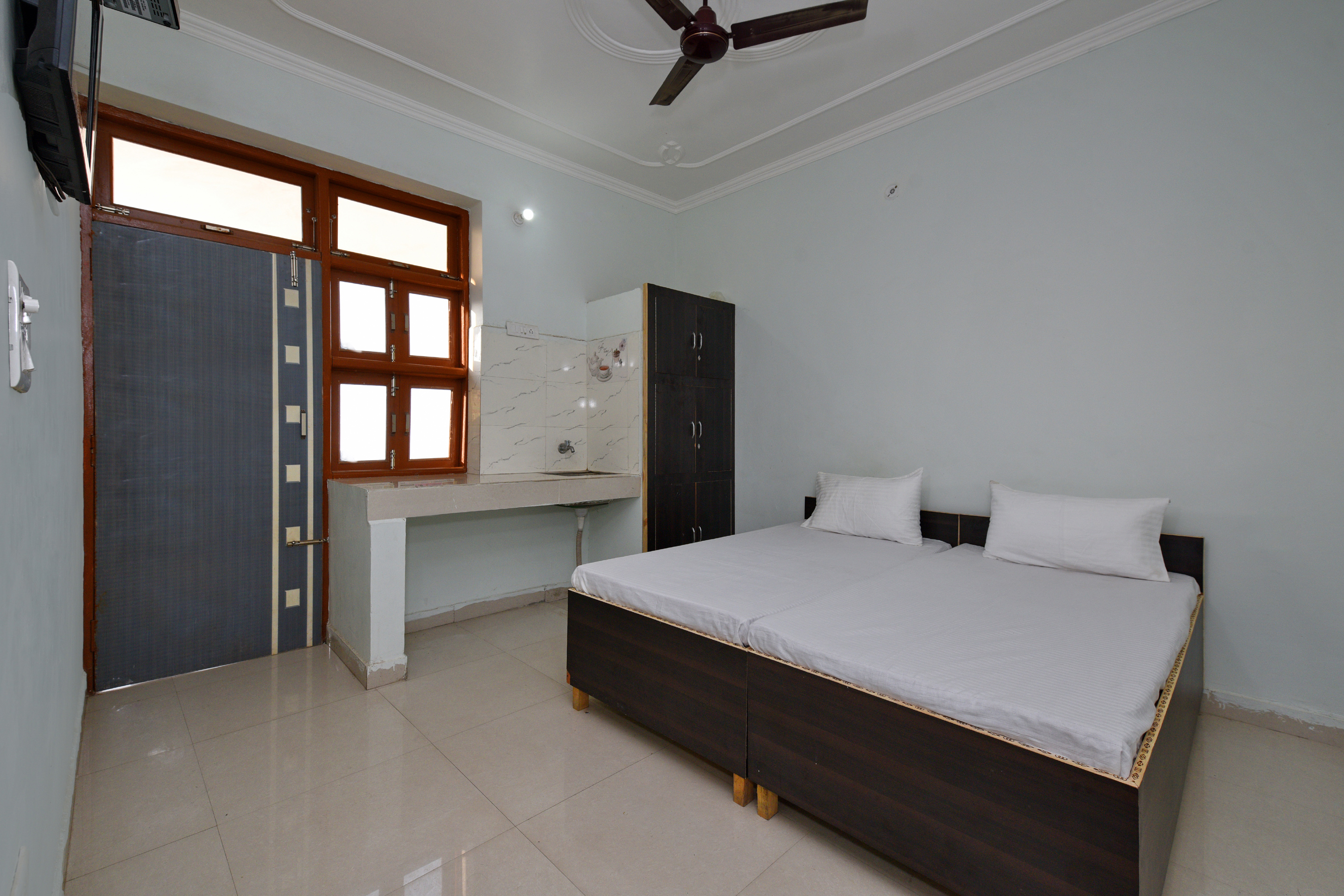 PG in GRG1191 Hero Honda Chowk 1 km from Hero MotoCorp Nearby