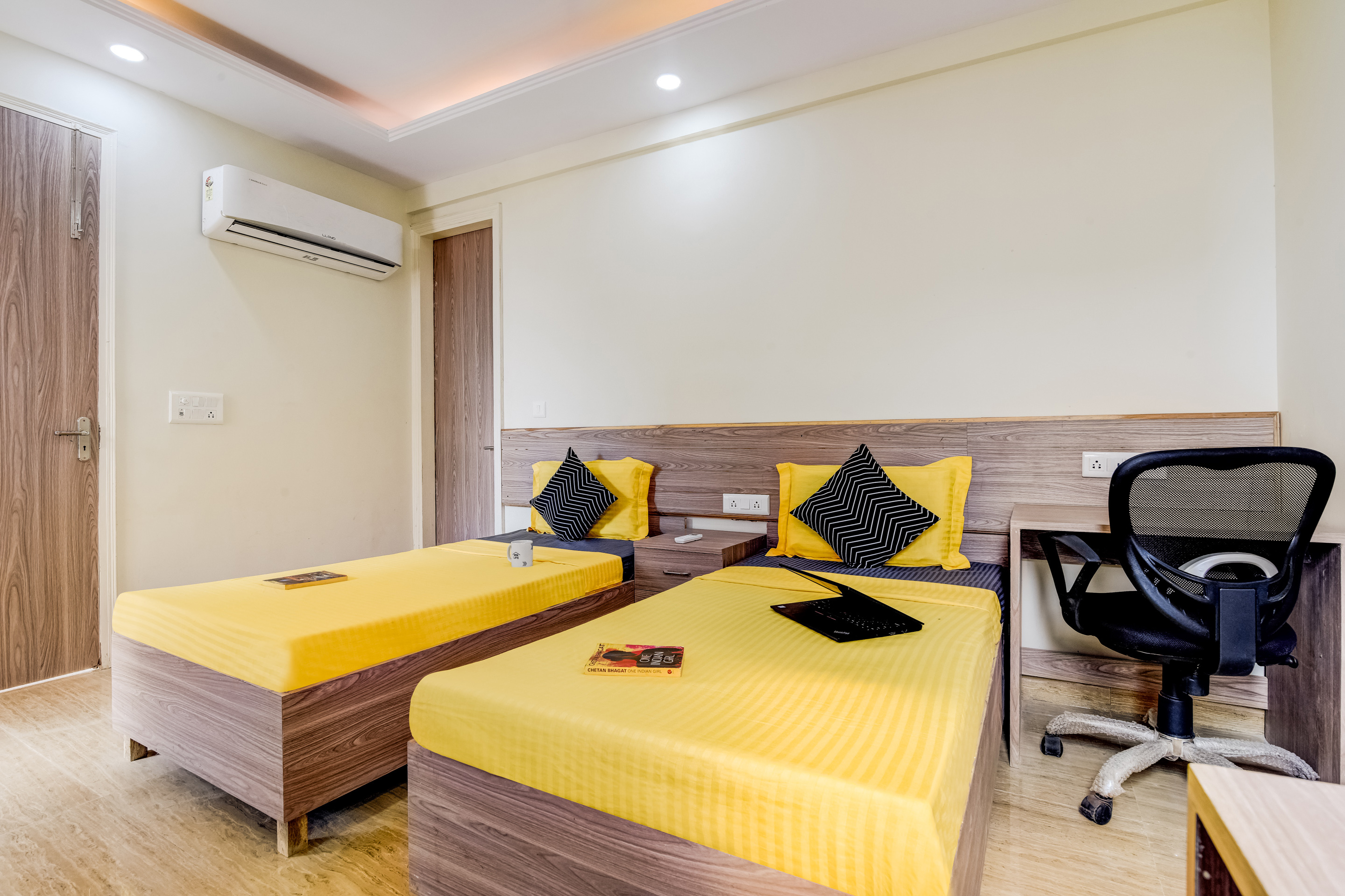 PG in Amity University Noida, Rent Private/Shared Rooms at PG Price