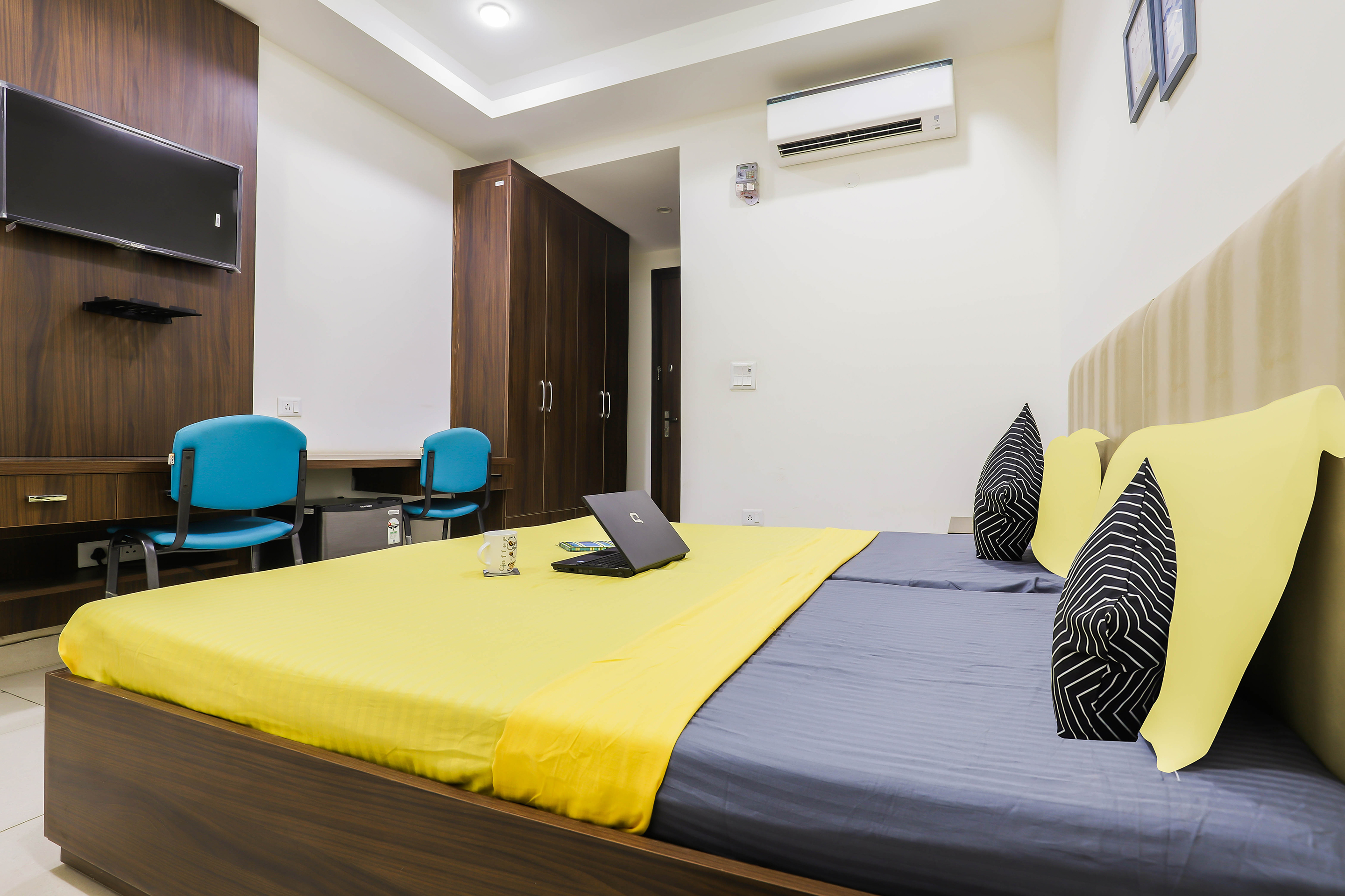 PG in Amity University Noida, Rent Private/Shared Rooms at PG Price